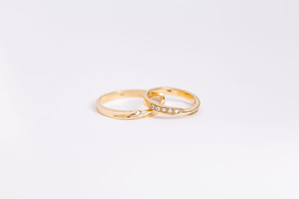 Argollas de matrimonio estilo infinito