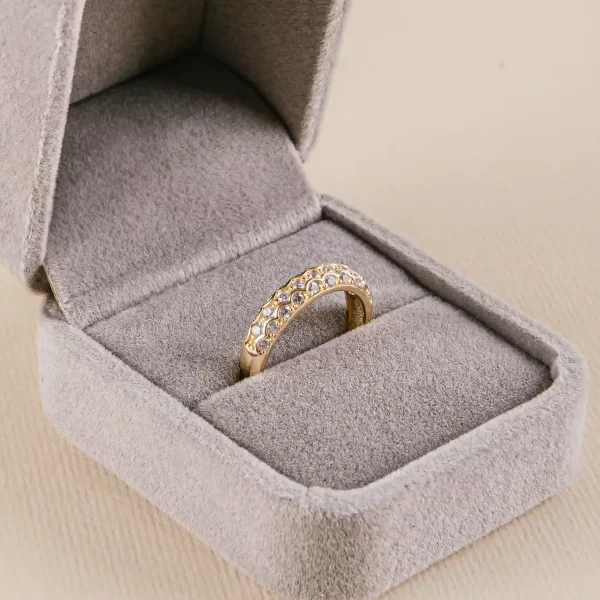 Anillo de compromiso tiple cintillo - Imagen 3
